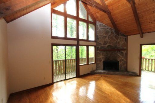 3526 Town Overlook St, Pigeon Forge, TN 37863