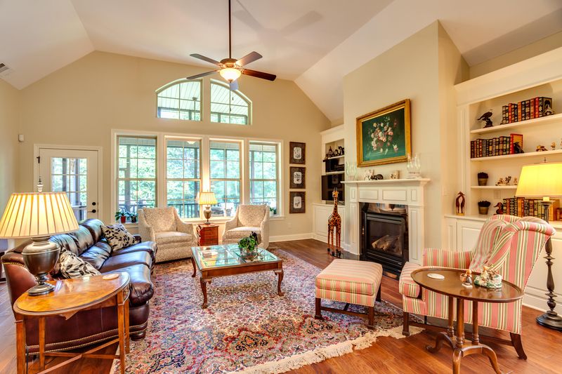 353 Burney Cir, Knoxville, TN 37934