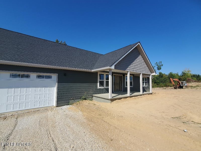 353 Ragland Private Dr, Huntsville, TN 37756