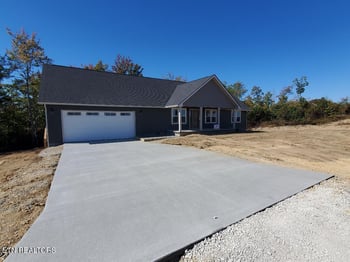 353 Ragland Private Dr, Huntsville, TN 37756