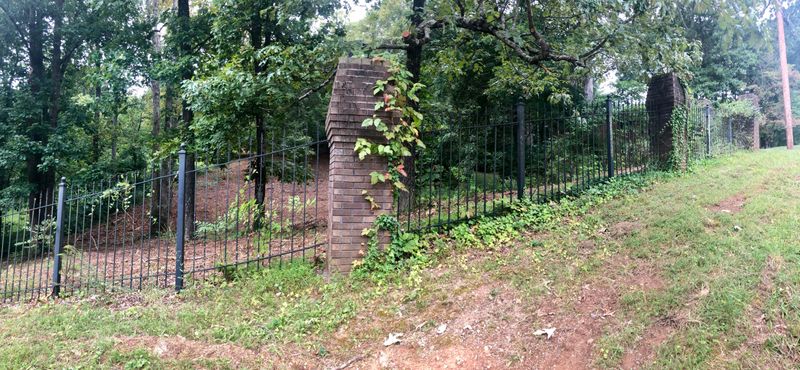 353 S Seven Oaks Dr, Knoxville, TN 37922