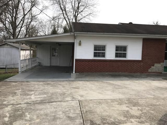 353 Skyline View Ln, Kingston, TN 37748