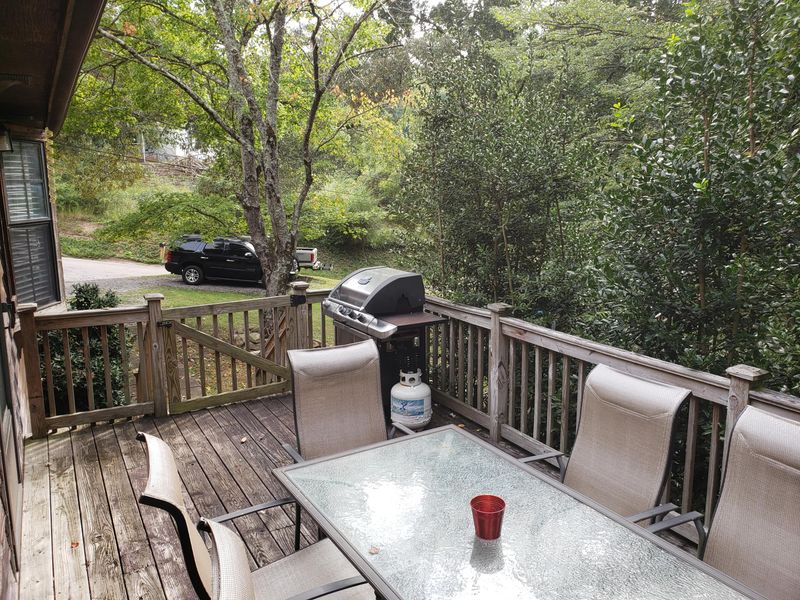 3532 Triple Oak St, Rockford, TN 37853