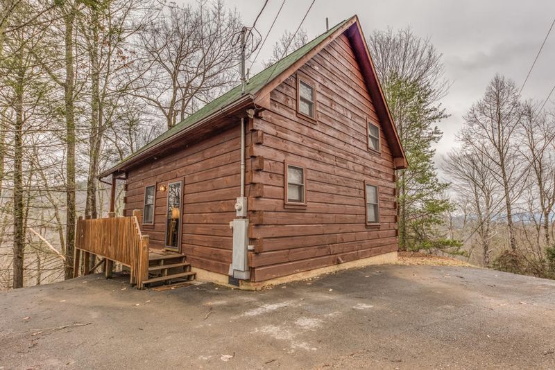 3537 Persimmon Ridge Way, Sevierville, TN 37876