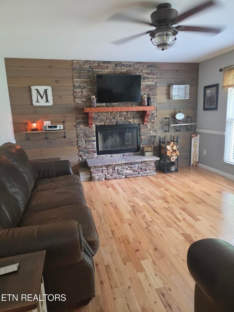3537 Raines Ln, Knoxville, TN 37920