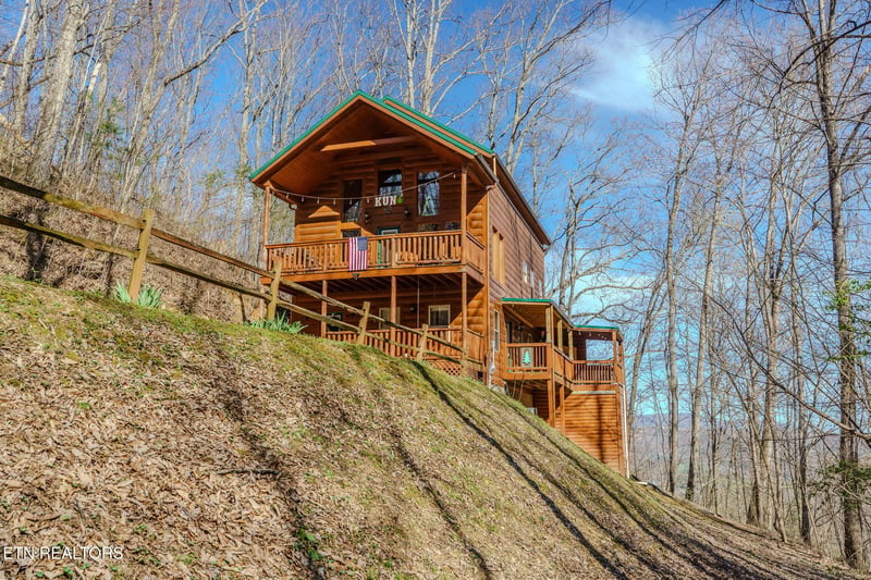 3538 Wolf Way, Sevierville, TN 37862