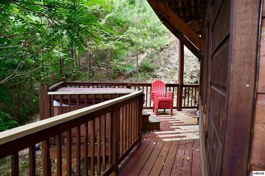 3539 Sugar Maple Loop Rd, Sevierville, TN 37862