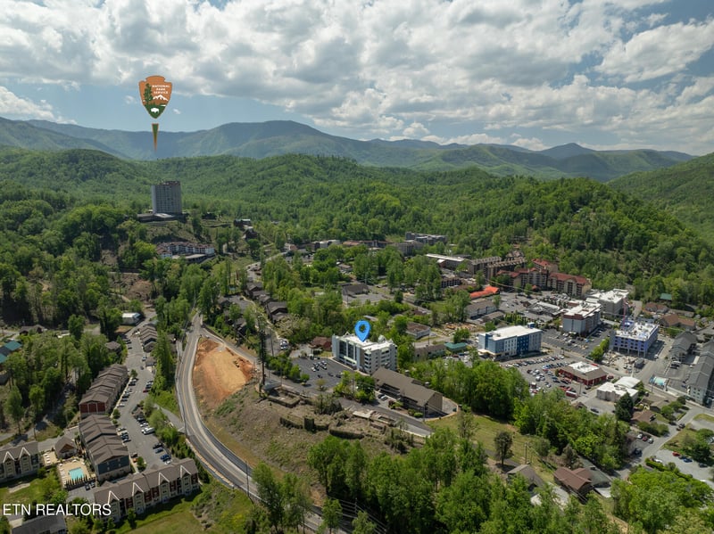 354 E Holly Ridge Rd #401, Gatlinburg, TN 37738