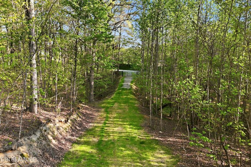 354 Ladd Ridge Rd, Kingston, TN 37763