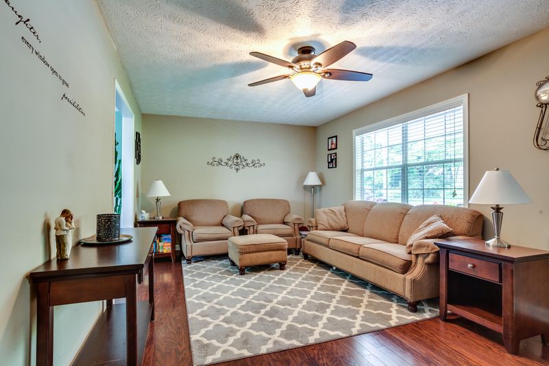 354 Peach Orchard Rd, Clinton, TN 37716