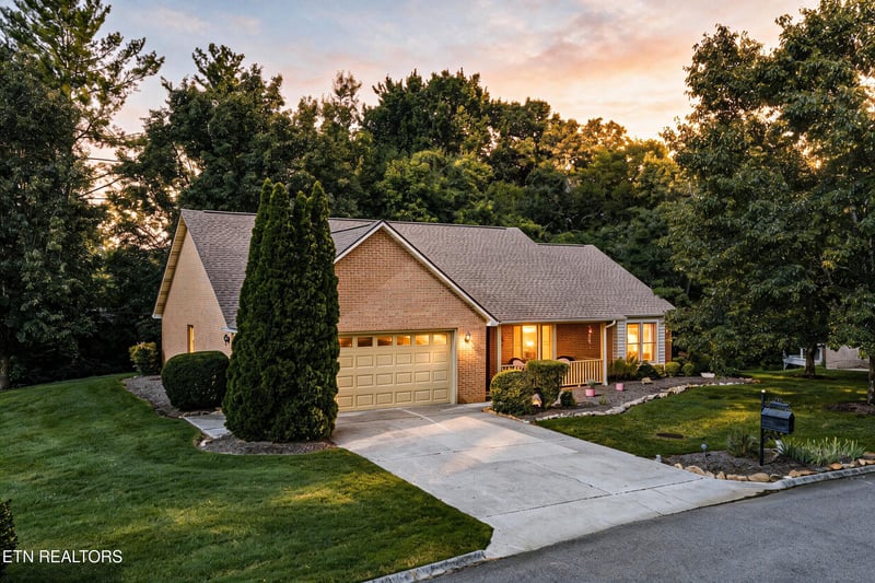 3541 Greywolfe Dr, Knoxville, TN 37921