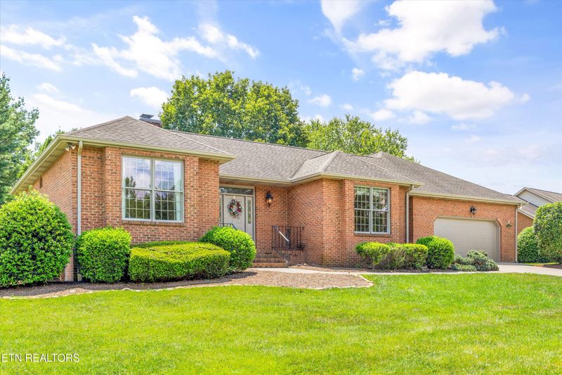 3544 Greywolfe Dr, Knoxville, TN 37921