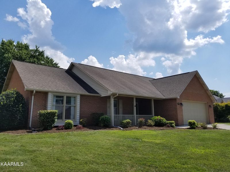 3548 Greywolfe Dr, Knoxville, TN 37921