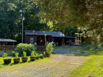 355 Lone Mountain Rd, Andersonville, TN 37705