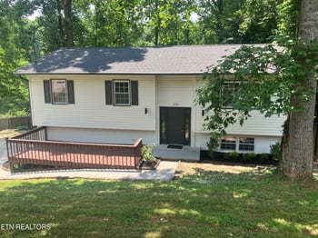 355 Walnut Valley Rd, Clinton, TN 37716
