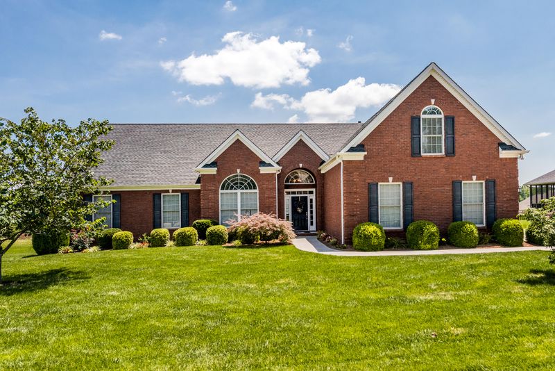 355 Windward Point, Lenoir City, TN 37772