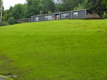 3552 Straight Fork Rd, Pioneer, TN 37847