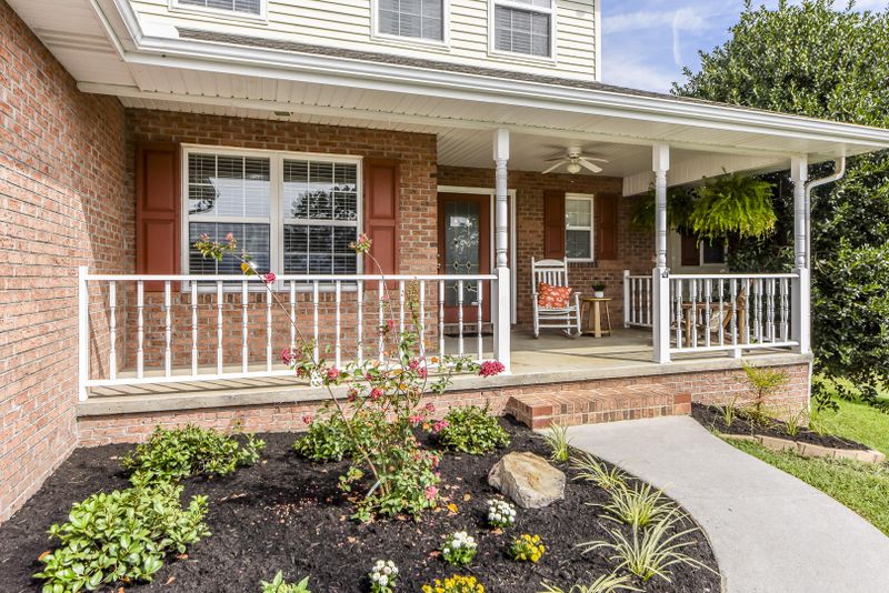 3553 Touchstone Dr, Maryville, TN 37801