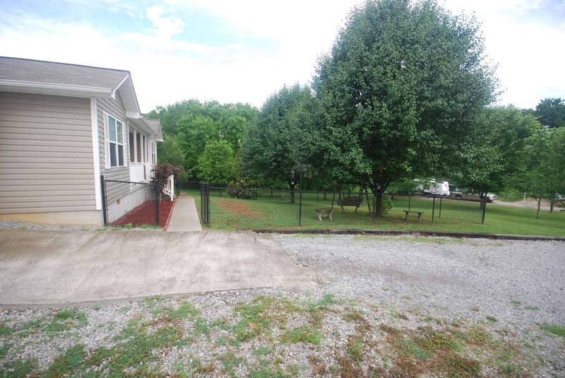 356 Brake Bill Rd, Vonore, TN 37885