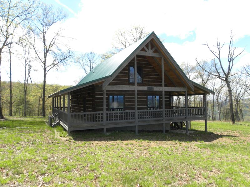356 Chimney Rock Ln, Duff, TN 37729