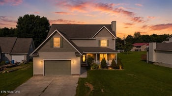 356 Elkins Rd, Jacksboro, TN 37757