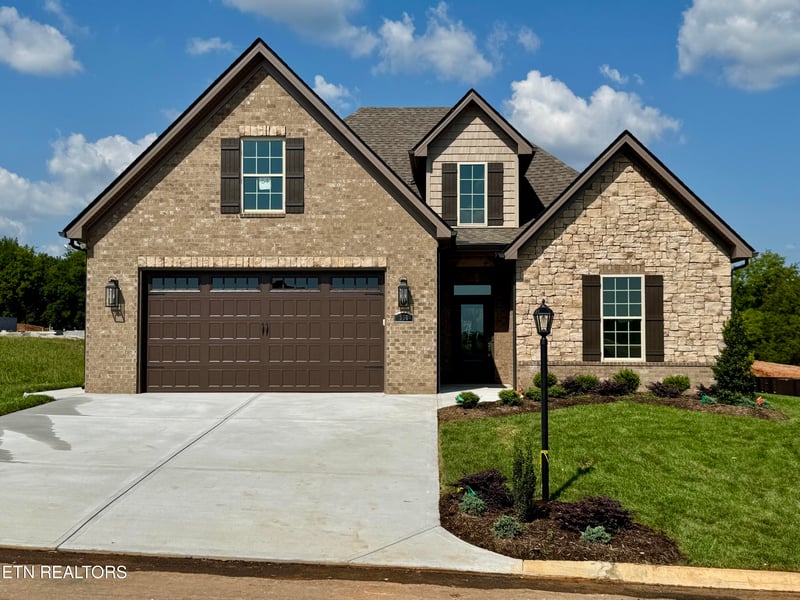 356 Rugby Manor Ln, Knoxville, TN 37923