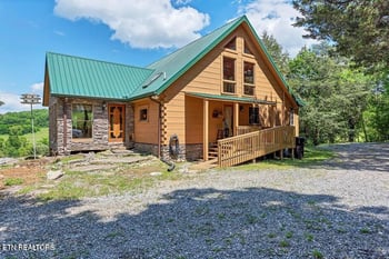 3560 Old Lowe's Ferry Rd, Louisville, TN 37777