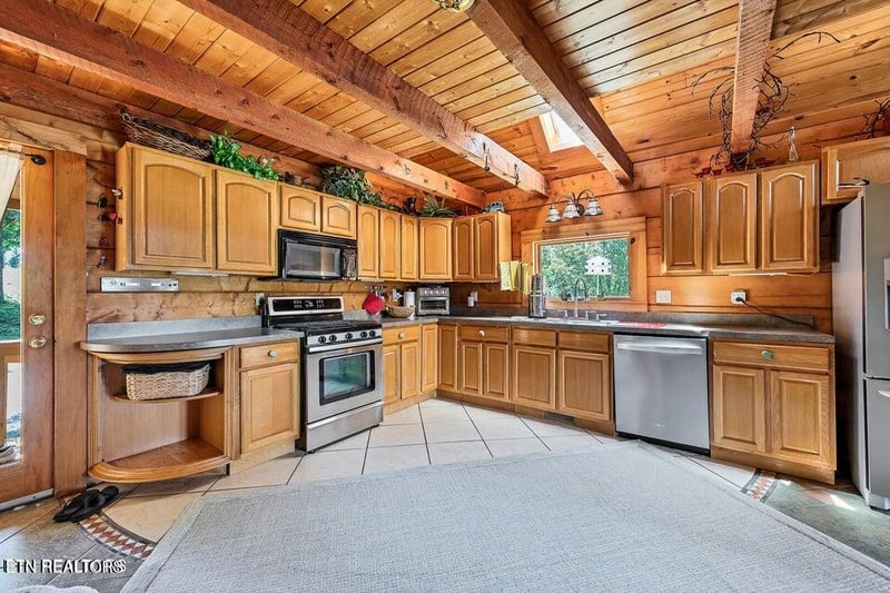 3560 Old Lowe's Ferry Rd, Louisville, TN 37777