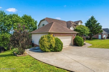 3562 Touchstone Dr, Maryville, TN 37801