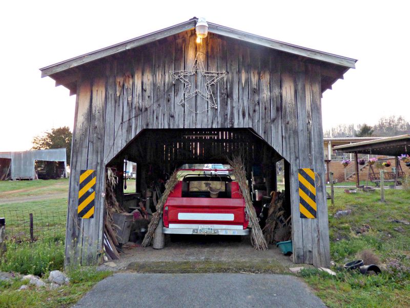 3566 Bryan Rd, Kodak, TN 37764