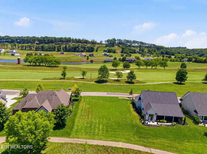 3567 Old Club Rd, Loudon, TN 37774