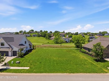 3567 Old Club Rd, Loudon, TN 37774
