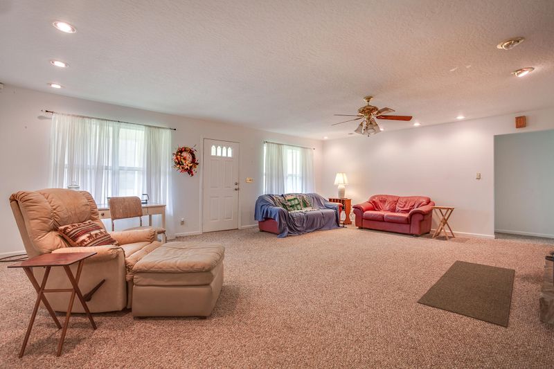 357 Baker Ln, Pioneer, TN 37847