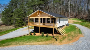 357 Jd Farm Rd, Tellico Plains, TN 37385