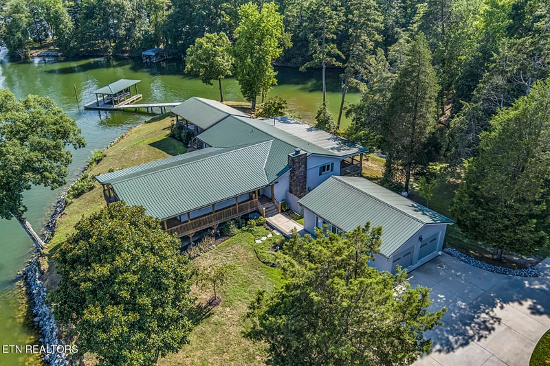 357 Winton Chapel Rd, Rockwood, TN 37854