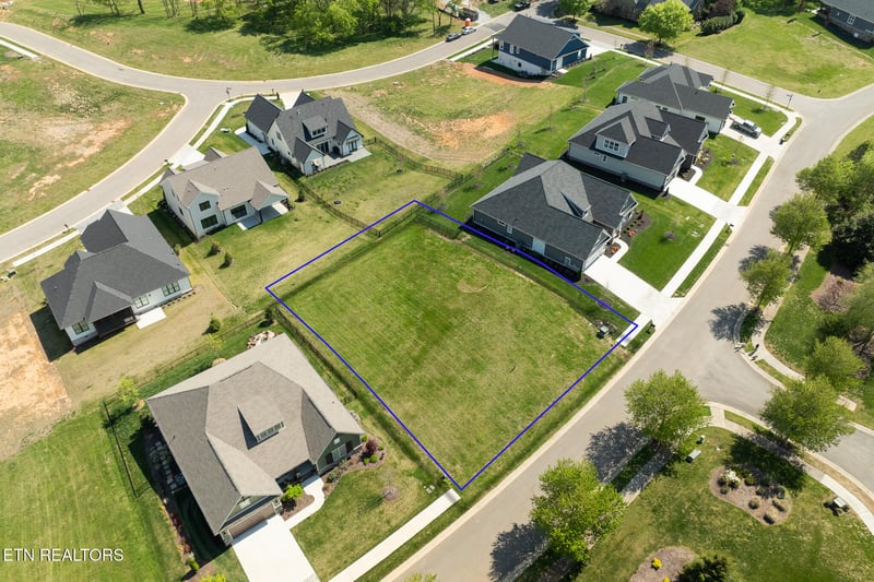 3574 Persimmon, Loudon, TN 37774