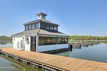 3574 Persimmon, Loudon, TN 37774