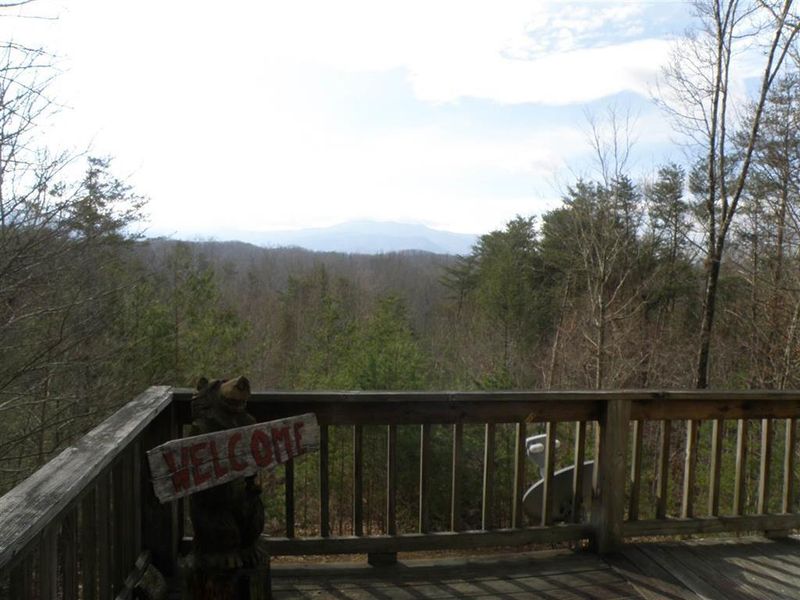 3578 Locust Ridge Rd, Sevierville, TN 37876