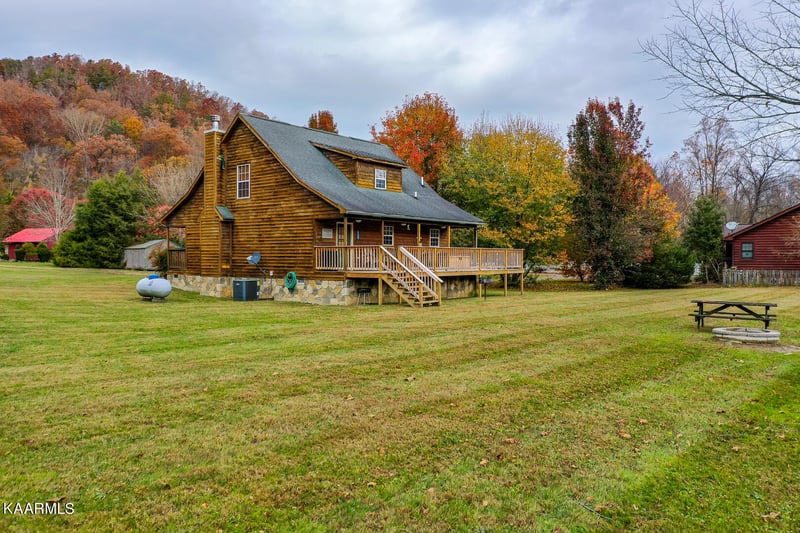 3580 Mountain Creek Way, Cosby, TN 37722