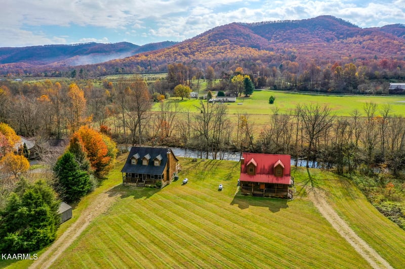 3580 Mountain Creek Way, Cosby, TN 37722