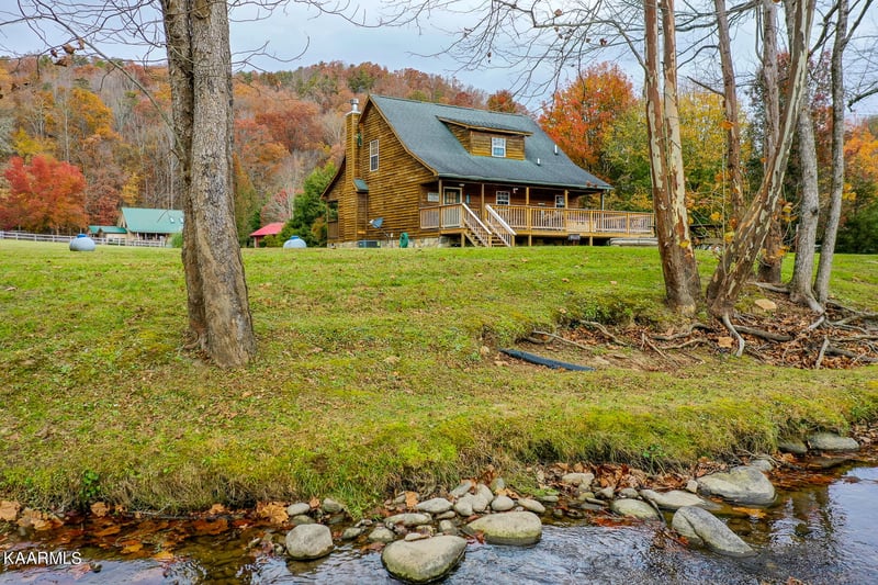 3580 Mountain Creek Way, Cosby, TN 37722