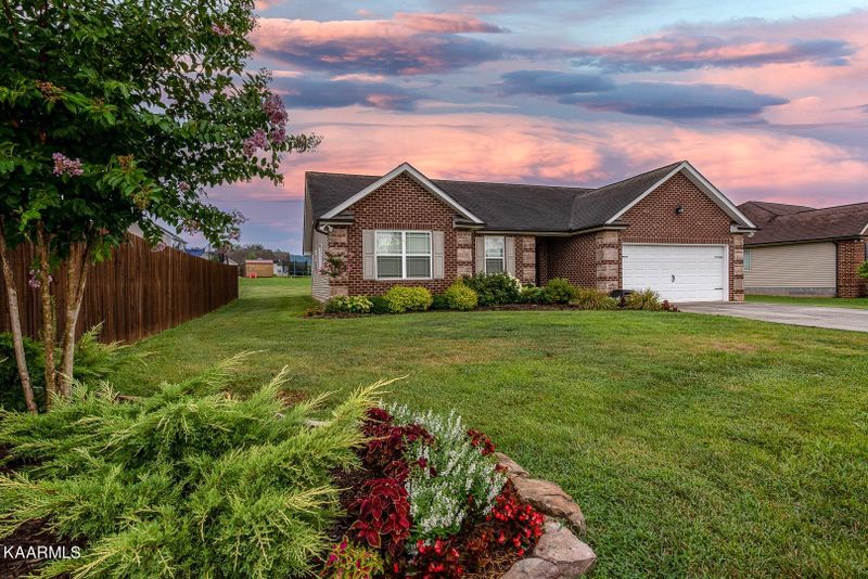 3580 Spence Cir, Maryville, TN 37804