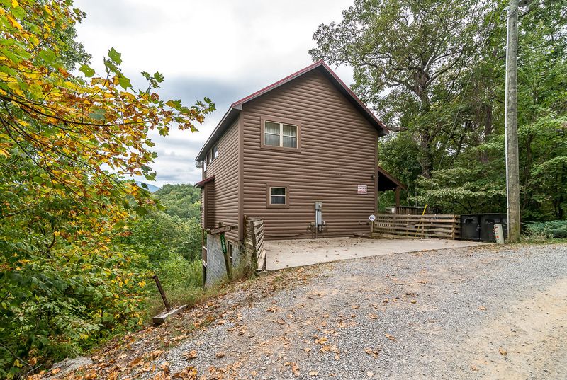 3582 Pebbles Mountain Way, Sevierville, TN 37862