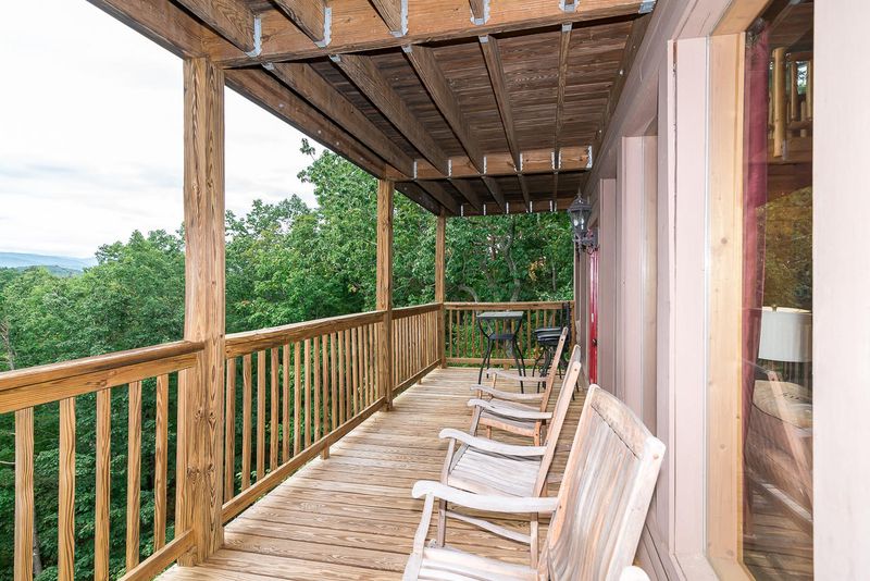 3582 Pebbles Mountain Way, Sevierville, TN 37862