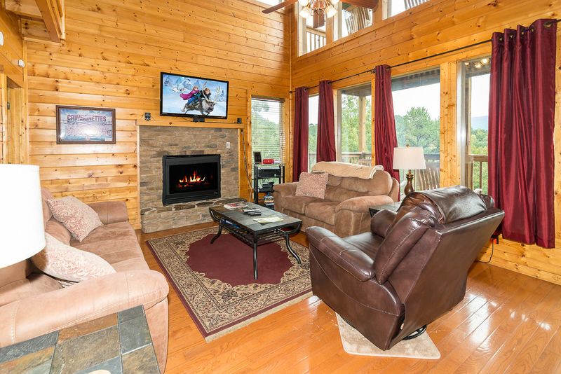 3582 Pebbles Mountain Way, Sevierville, TN 37862