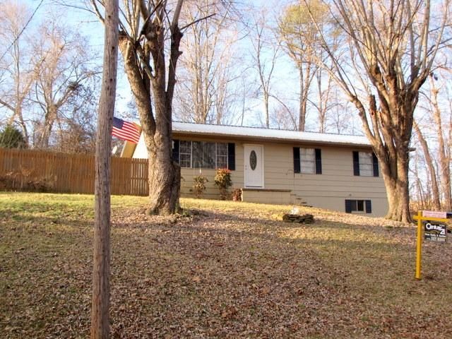 359 Dawson St, Vonore, TN 37885