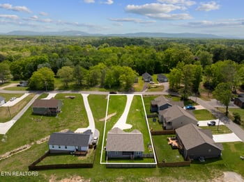 359 Dayton Ave, Crossville, TN 38555