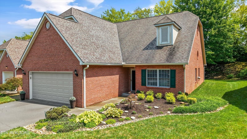 359 Paine Lake Dr, Sevierville, TN 37862