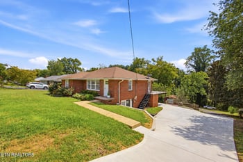 359 Skyline View Ln, Kingston, TN 37763