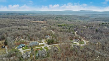 36 Kingsbridge Ln, Crossville, TN 38558